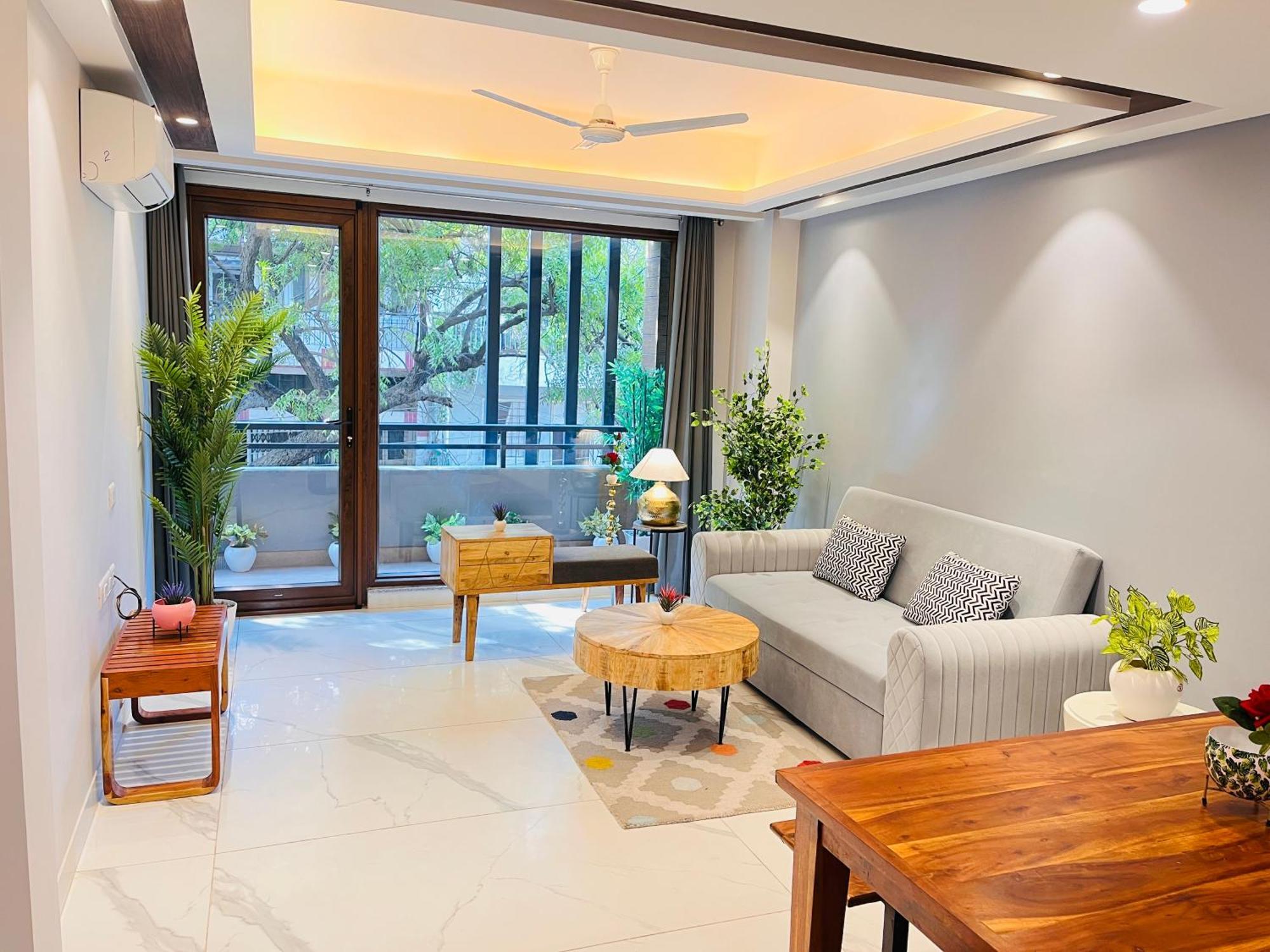 Hotel Gianmala Residency South Extension Near Aiims Delhi New Delhi Bagian luar foto
