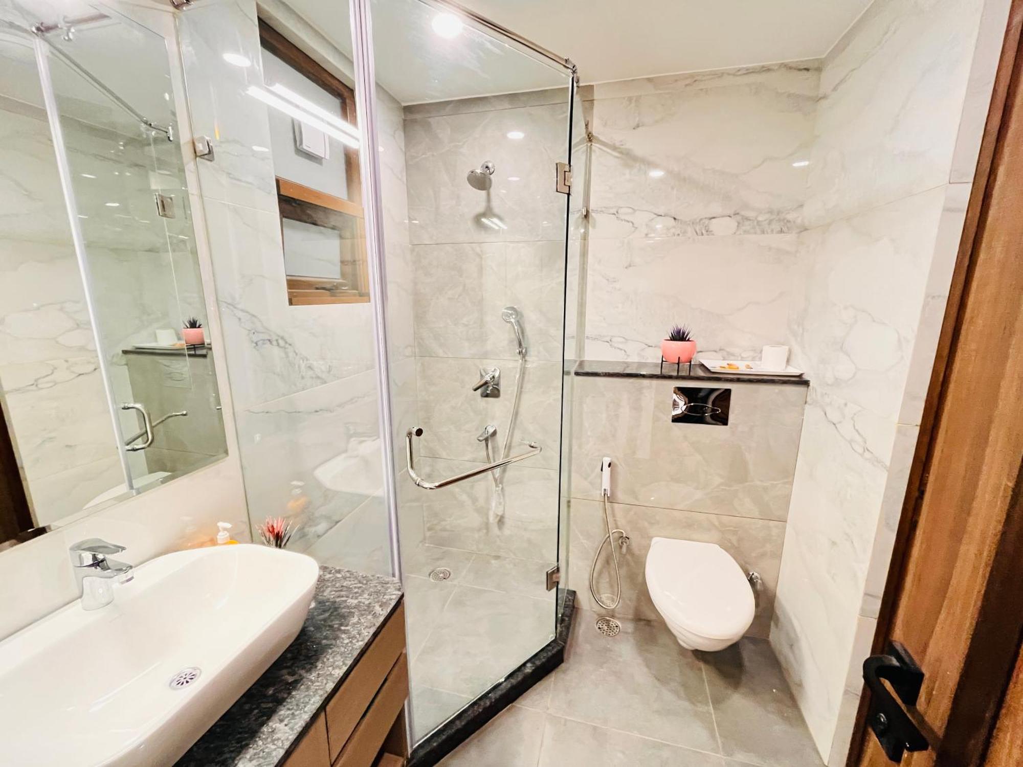 Hotel Gianmala Residency South Extension Near Aiims Delhi New Delhi Bagian luar foto