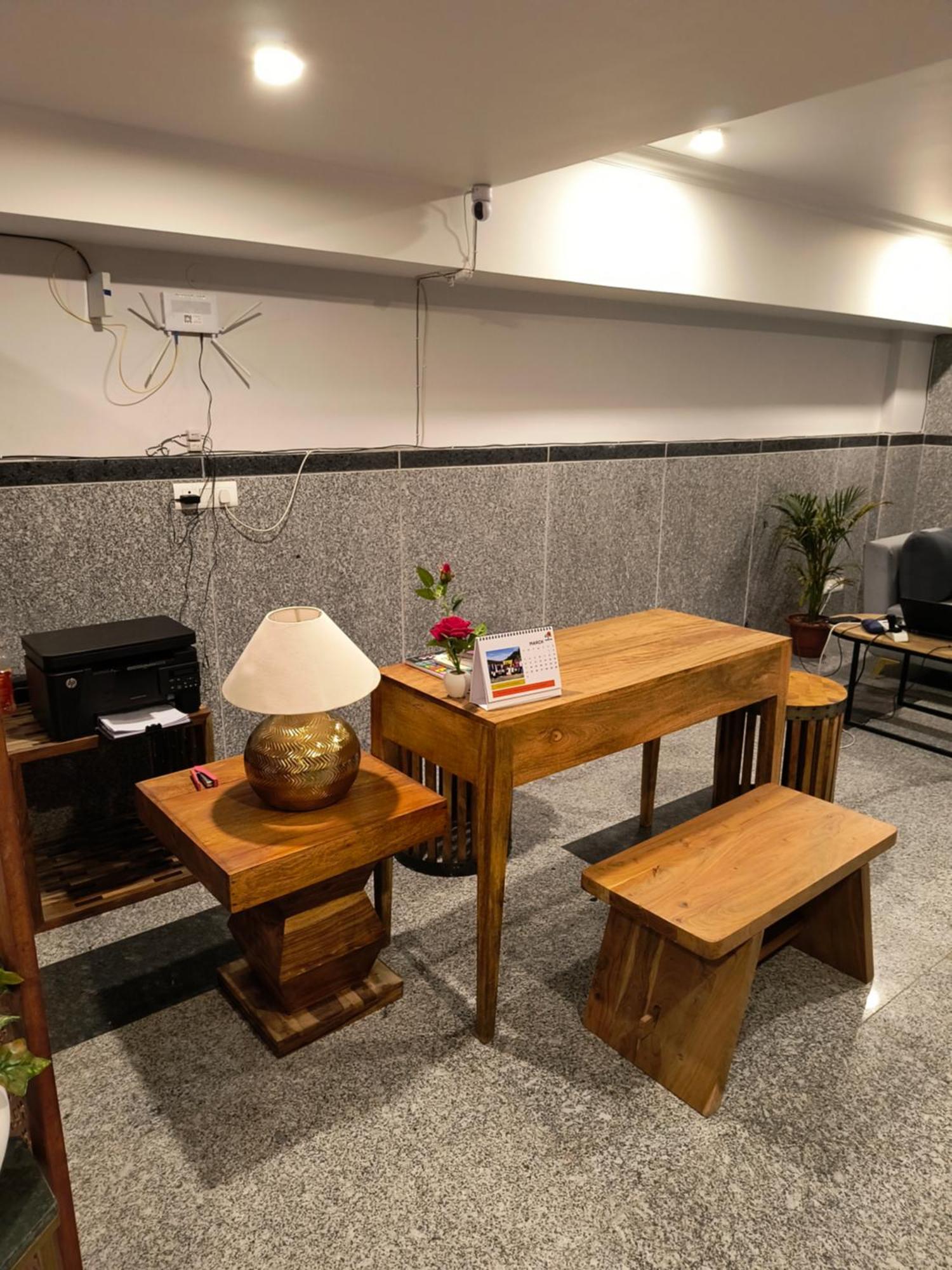 Hotel Gianmala Residency South Extension Near Aiims Delhi New Delhi Bagian luar foto