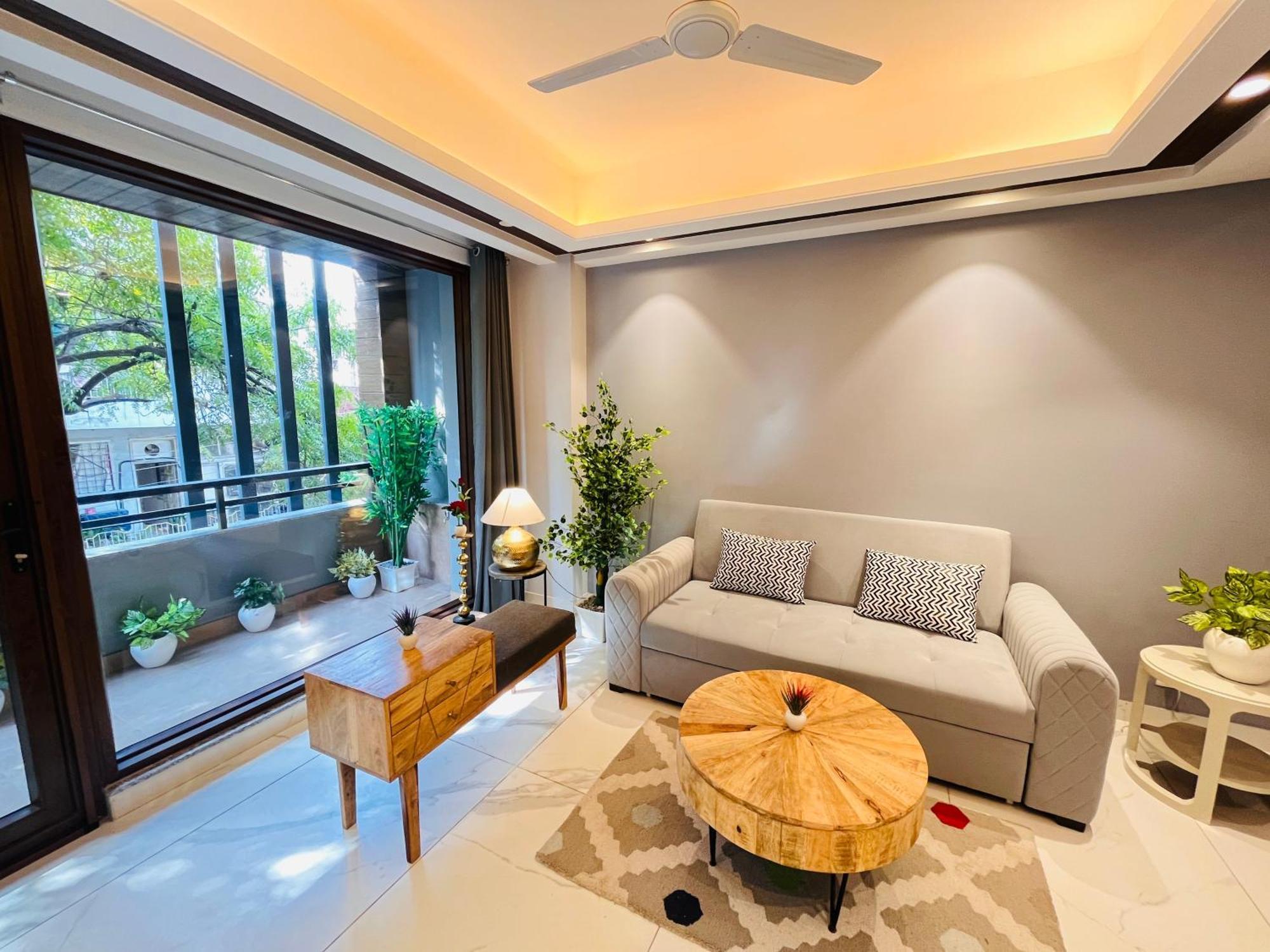 Hotel Gianmala Residency South Extension Near Aiims Delhi New Delhi Bagian luar foto
