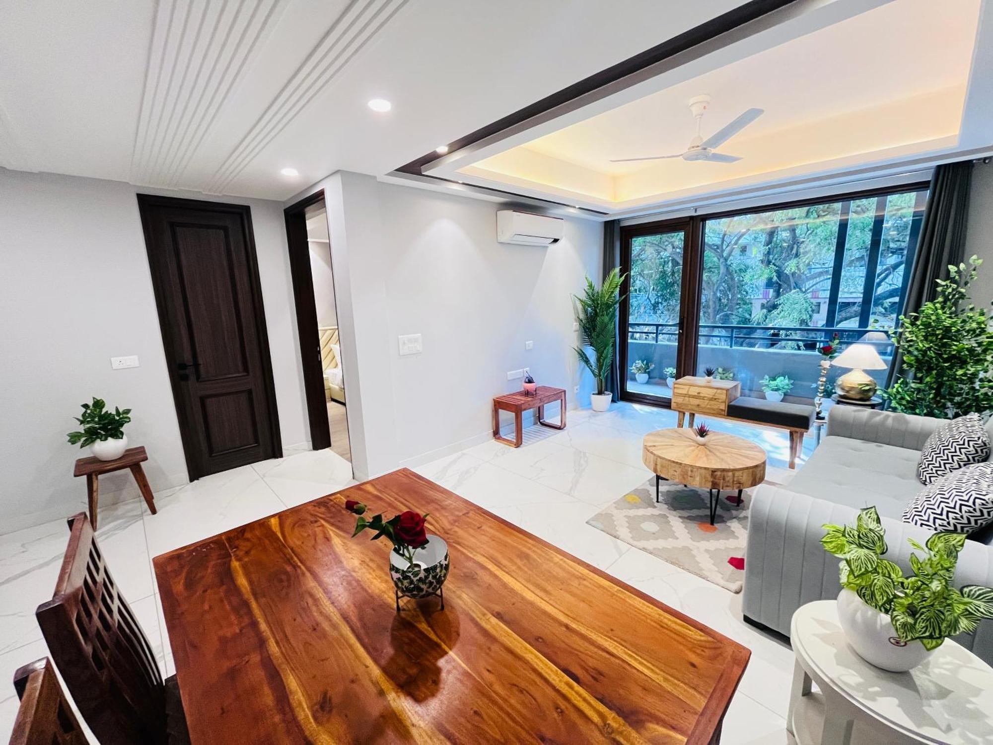 Hotel Gianmala Residency South Extension Near Aiims Delhi New Delhi Bagian luar foto