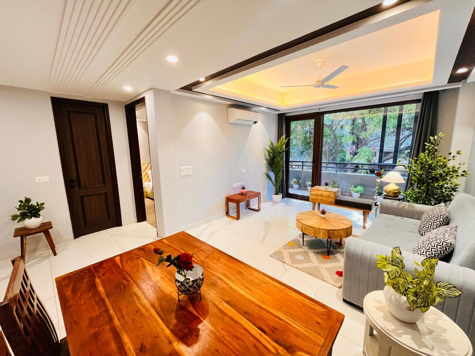 Hotel Gianmala Residency South Extension Near Aiims Delhi New Delhi Bagian luar foto