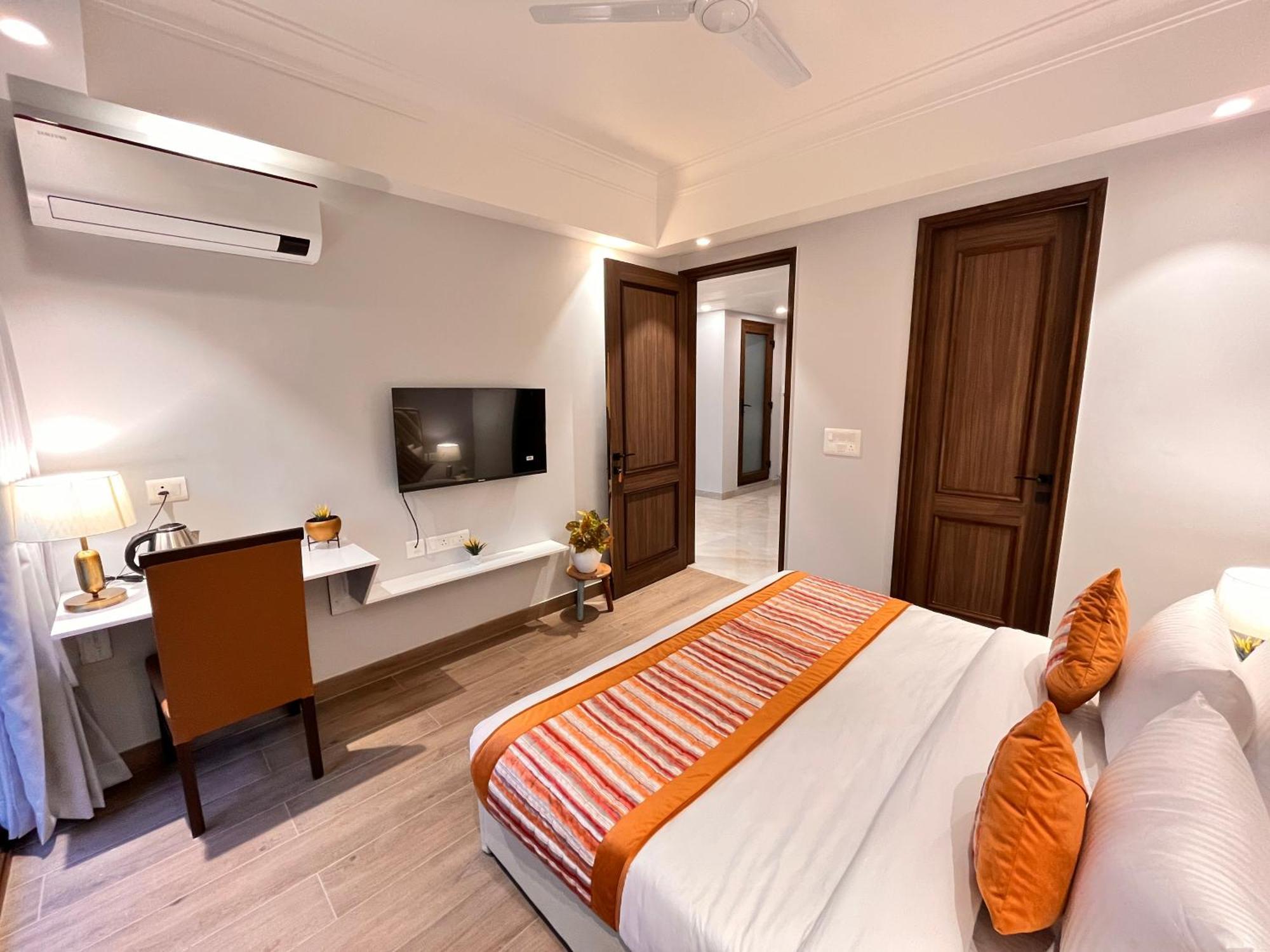 Hotel Gianmala Residency South Extension Near Aiims Delhi New Delhi Bagian luar foto
