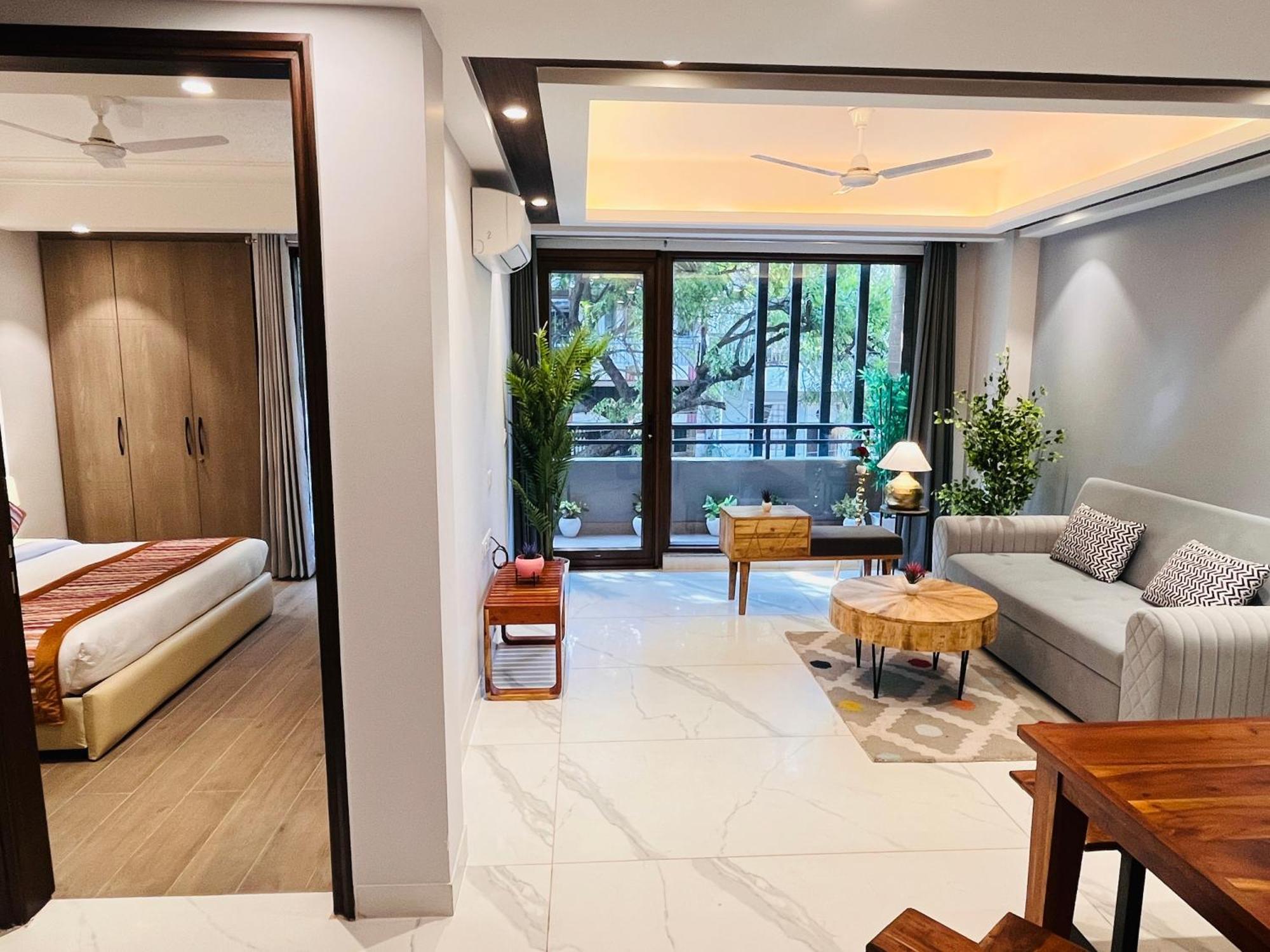 Hotel Gianmala Residency South Extension Near Aiims Delhi New Delhi Bagian luar foto