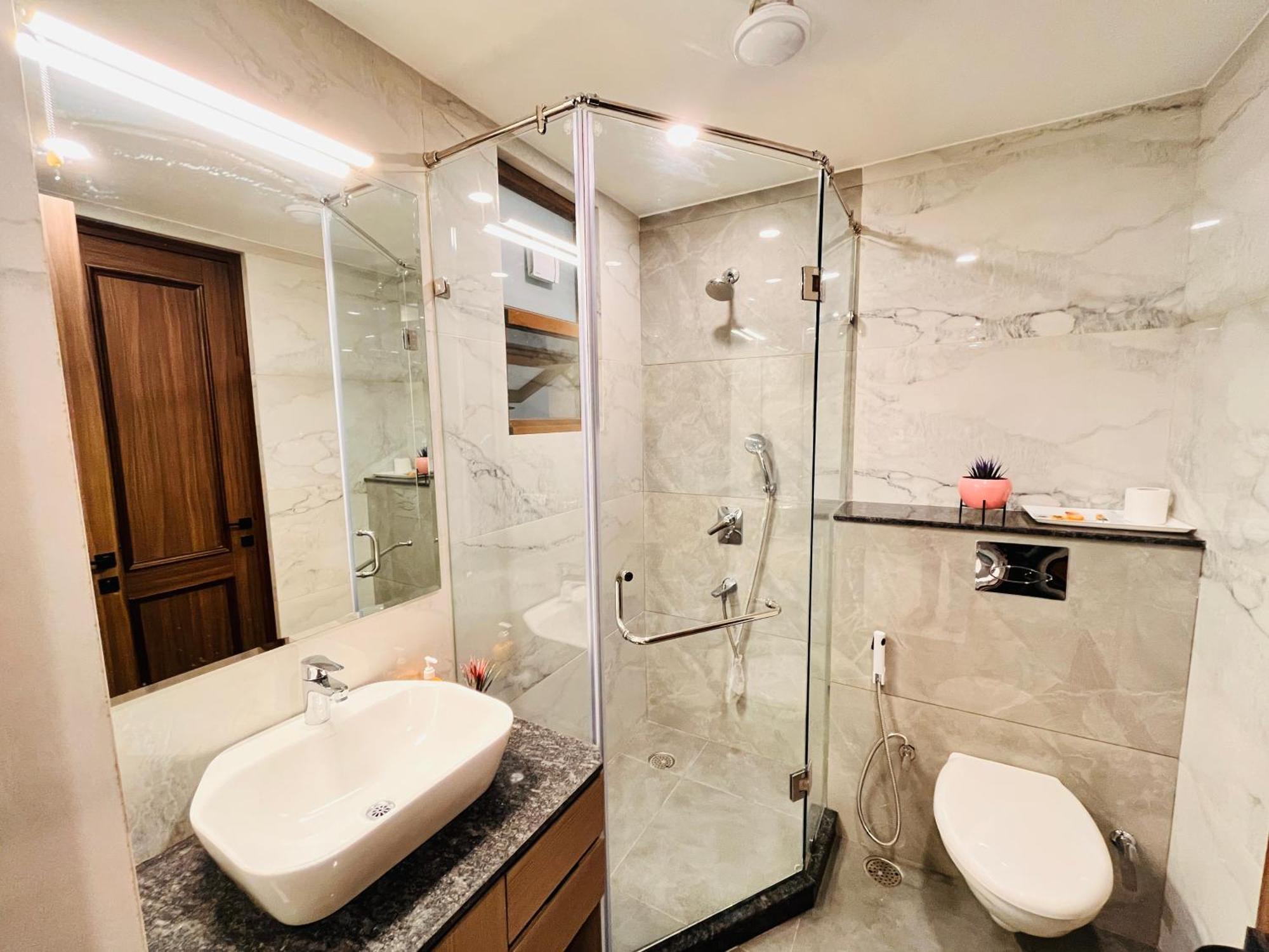 Hotel Gianmala Residency South Extension Near Aiims Delhi New Delhi Bagian luar foto