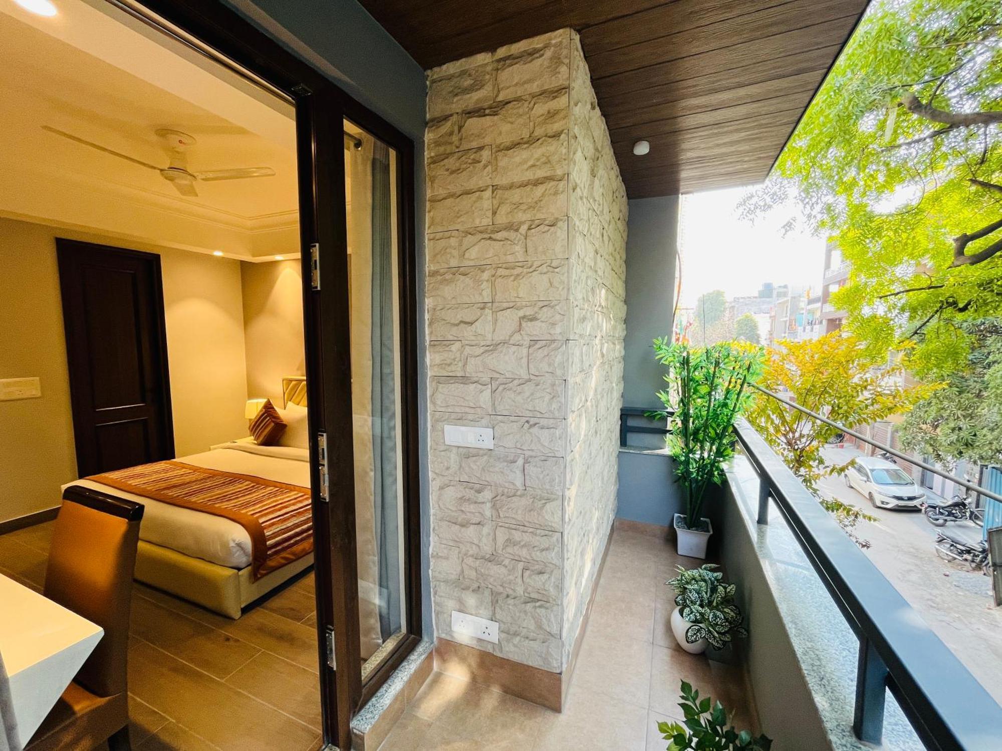 Hotel Gianmala Residency South Extension Near Aiims Delhi New Delhi Bagian luar foto