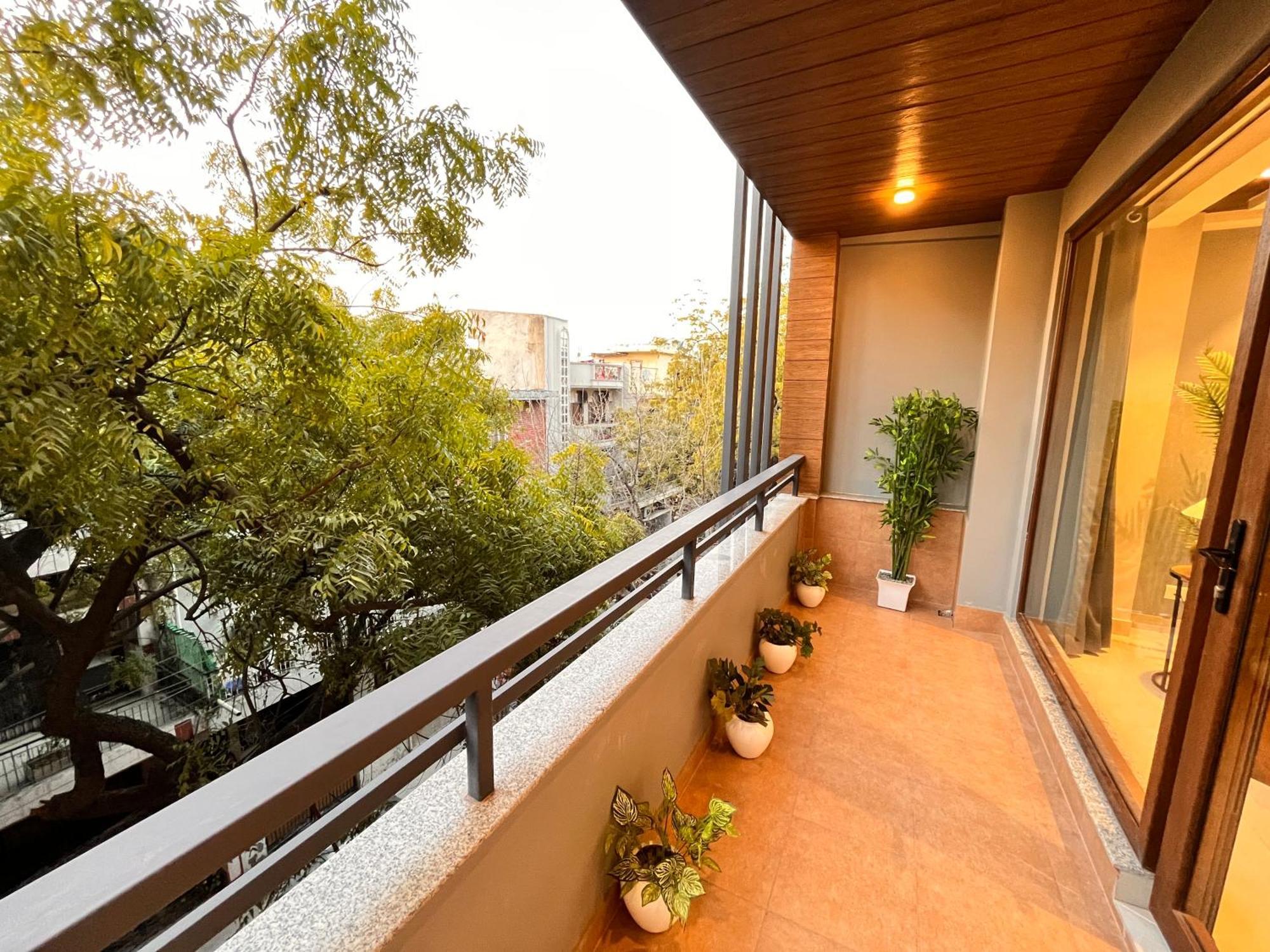 Hotel Gianmala Residency South Extension Near Aiims Delhi New Delhi Bagian luar foto