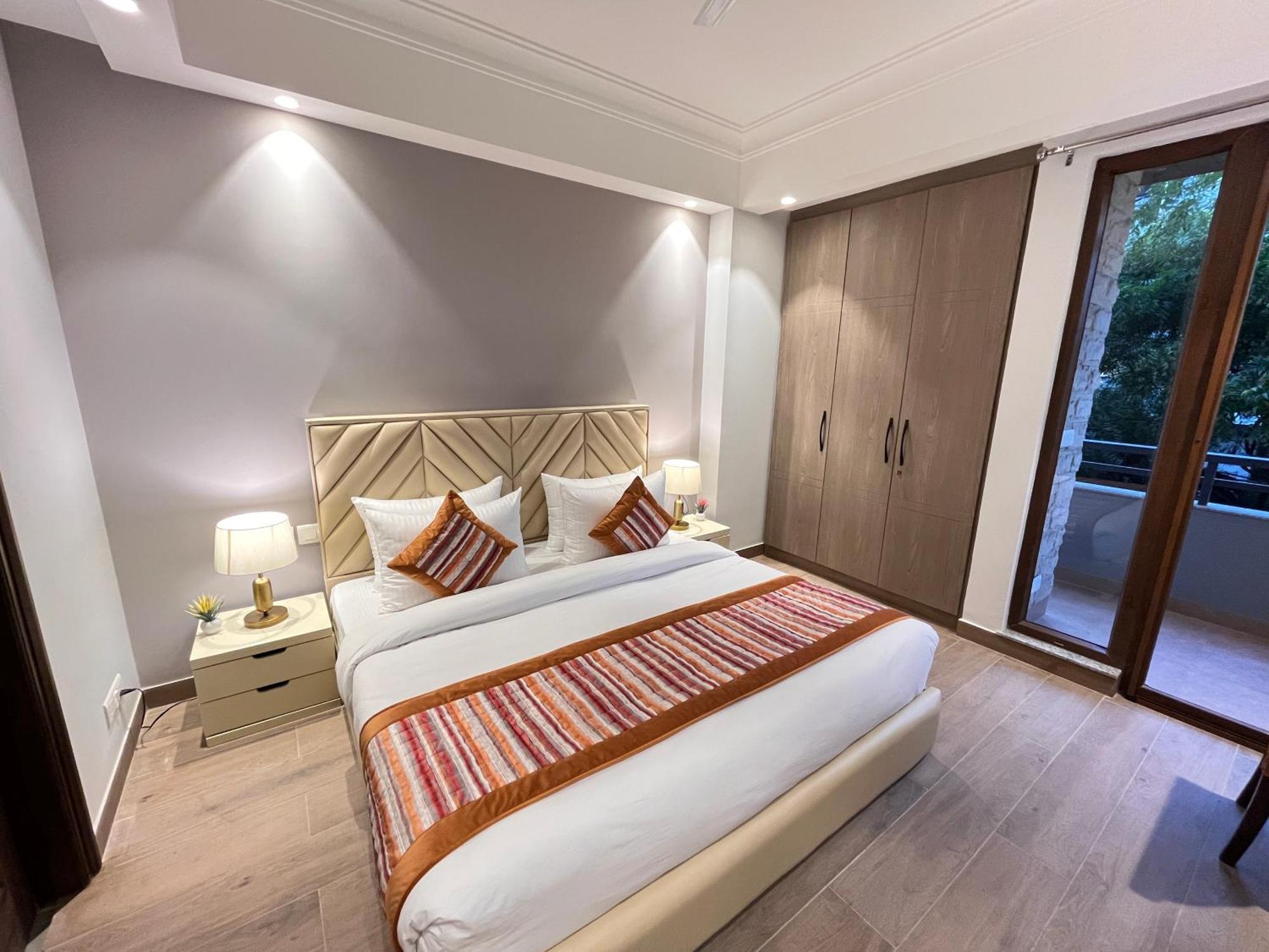Hotel Gianmala Residency South Extension Near Aiims Delhi New Delhi Bagian luar foto