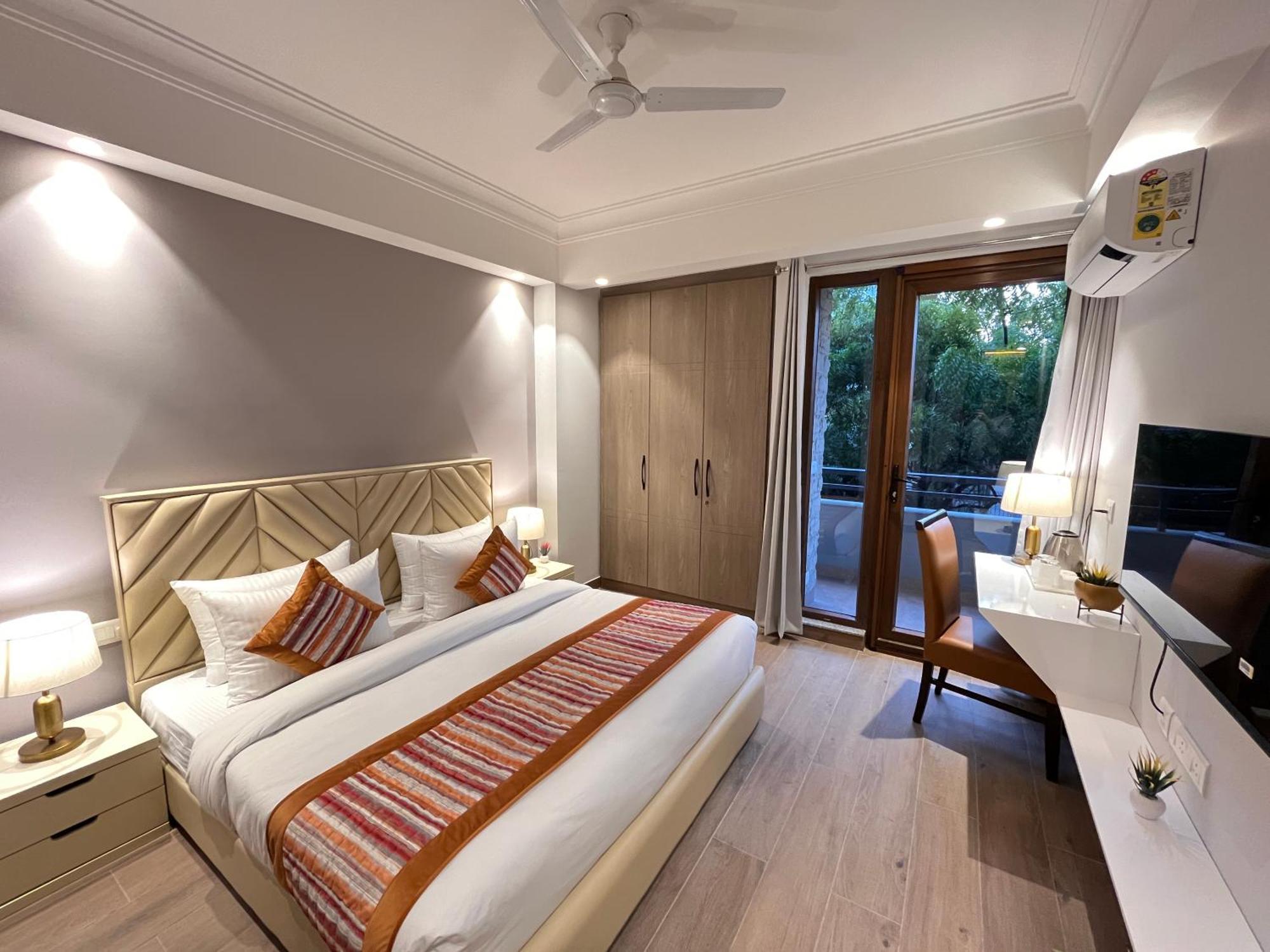 Hotel Gianmala Residency South Extension Near Aiims Delhi New Delhi Bagian luar foto